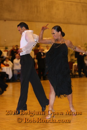 http://www.danceplaza.com/gallery/Rob_Ronda/2010_Belgium_IDSF_Open_Mons/IDSF_Adults_Latin/10BOAdLa258g.jpg