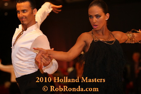 http://www.danceplaza.com/gallery/Rob_Ronda/2010_Holland_Masters/IDSF_Adults_Latin/10HMAdLa483g.jpg